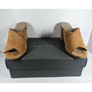 Ann Taylor Jeanette Suede Heeled Mule Sandals Brown Toffee Women's Size 6